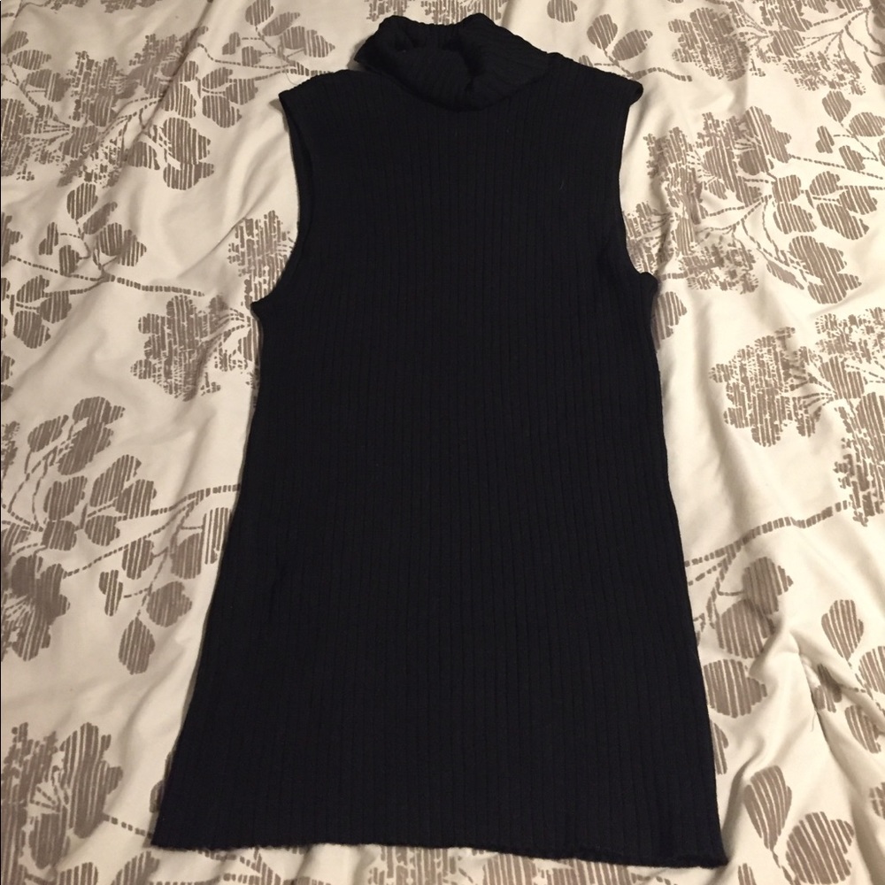 Ribbed turtleneck